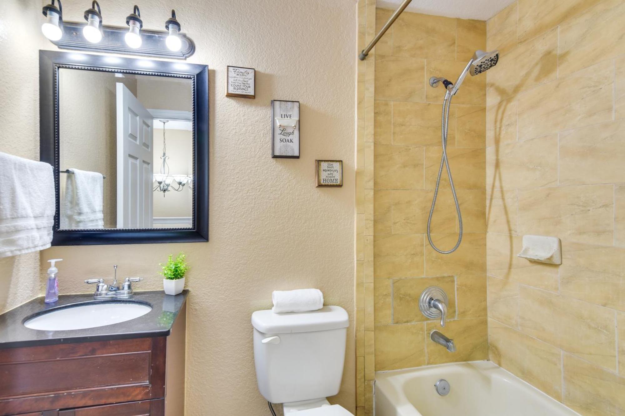 Opa-Locka Townhome, 15 Mi To Miami Beach! Exterior foto